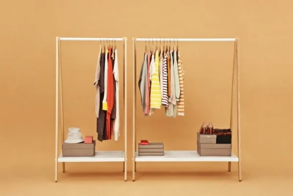 Normann Copenhagen Garderoben Und Kleiderbügel^Toj Kleiderständer, klein, weiß/Esche