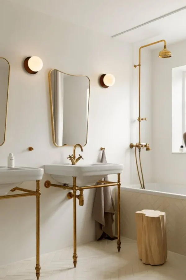 Nuura Wandleuchten | Deckenleuchten-Liila 1 Wand-/Deckenleuchte, mittelgroß, Dunkelbronze - Opalweiß