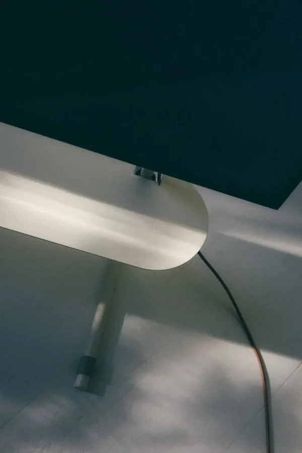 Kartell Aufbewahrungsmöbel-Pedestal Pipe Shelf, Pearl