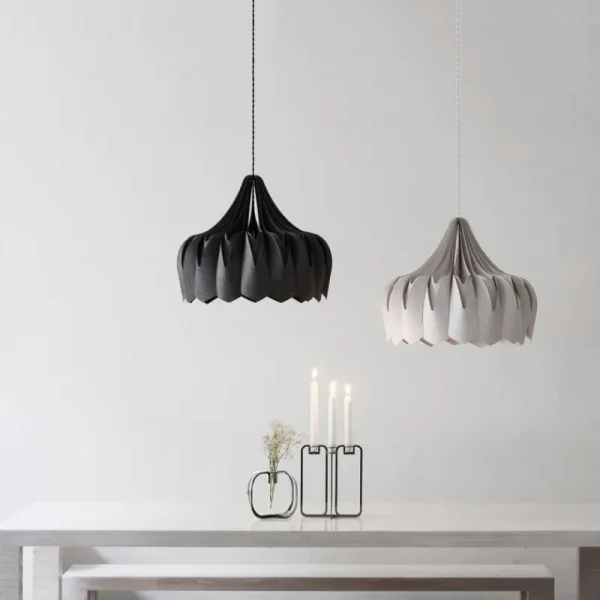 Louis Poulsen Deckenleuchten-Pilke Lights Pendelleuchte Pioni, groß, Schwarz