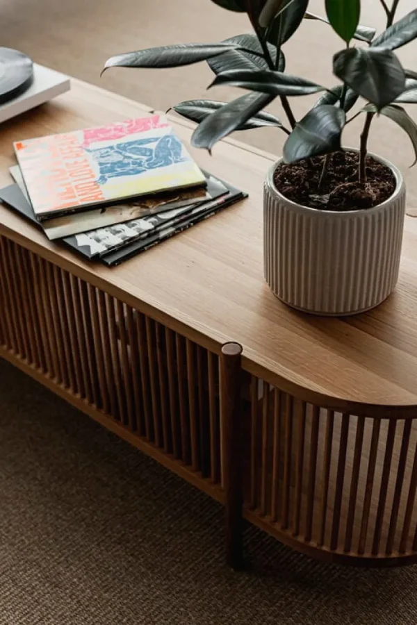 Poiat Aufbewahrungsmöbel-Bastone Sideboard mit Türen, niedrig, Eiche
