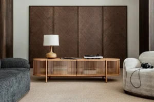 Poiat Aufbewahrungsmöbel-Bastone Sideboard mit Türen, niedrig, Eiche