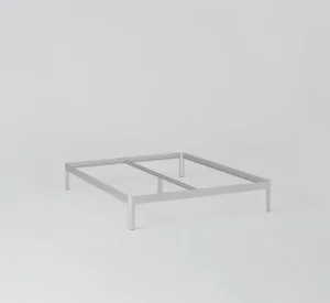 FDB Mu00f8bler Betten-ReFramed Bettgestell mit Lattenrost, Aluminium