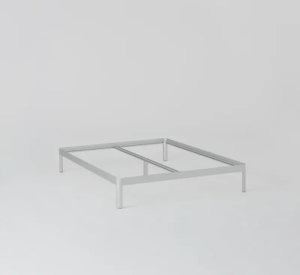 FDB Mu00f8bler Betten-ReFramed Bettgestell mit Lattenrost, Aluminium