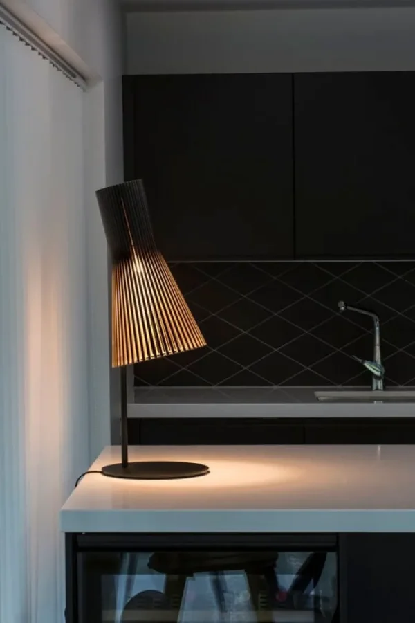 Secto Design Tischlampen-Secto 4220 Tischleuchte, schwarz
