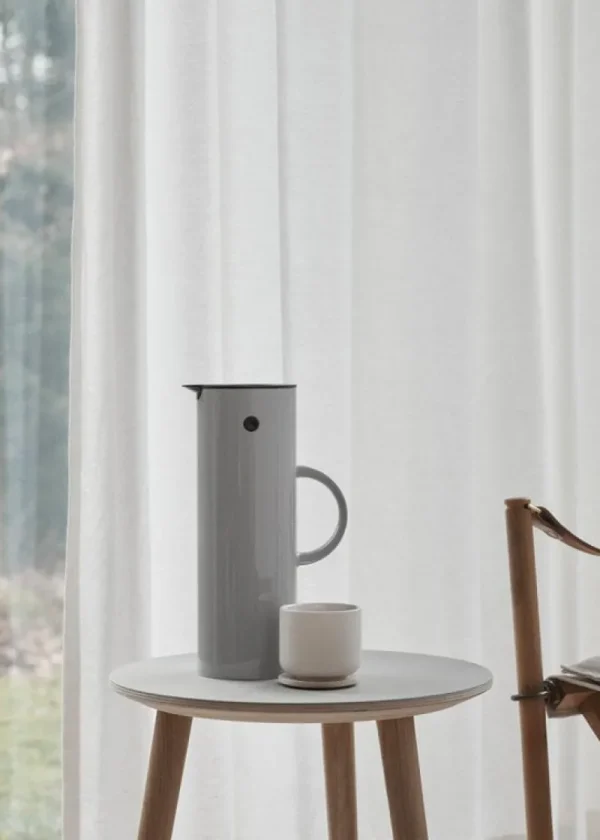 Stelton Karaffen Und Krüge^EM77 Isolierkanne, 1,0 l, hellgrau