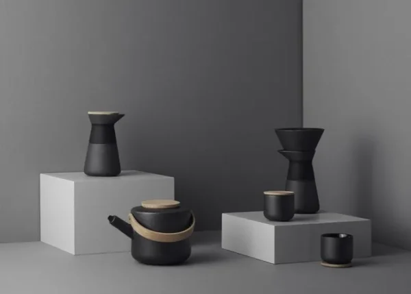 Stelton Geschirr^Theo Teetasse mit Untersetzer, schwarz