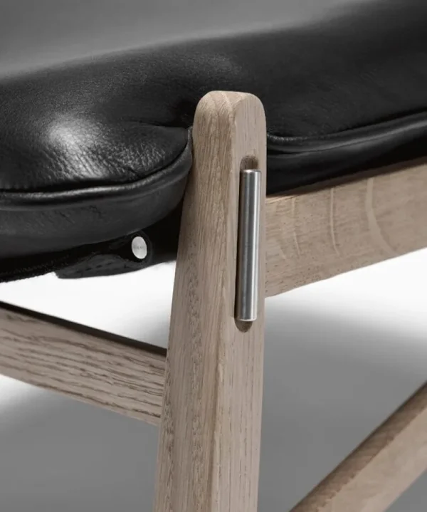 Carl Hansen & Su00f8n Sitzgelegenheiten-Stolab Link Fußhocker, weiß geölte Eiche – schwarzes Elmotique-Leder