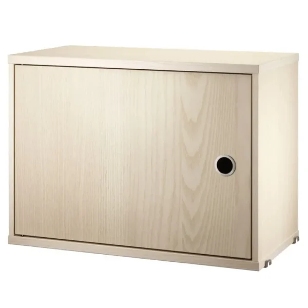 String Furniture Regale-String Schrank mit Flügeltür, 58 x 30 cm, Esche