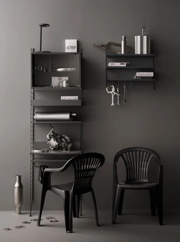 Muuto Regale-String Furniture String Schreibtisch, dunkelgrau