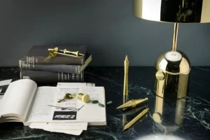 Tom Dixon Tischlampen-Bell Tischleuchte, LED, gold