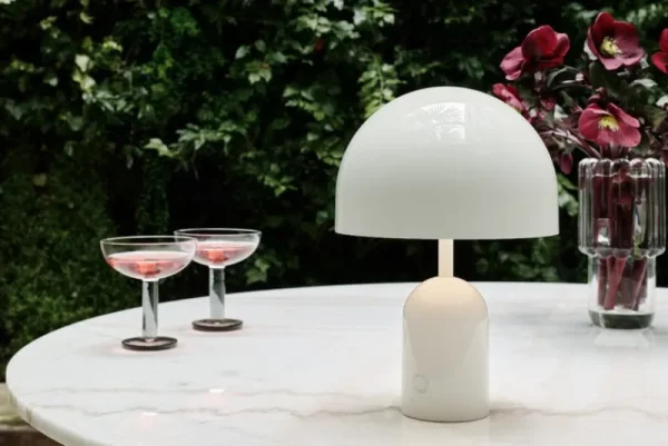 Tom Dixon Außenbeleuchtung | Tischlampen^Bell tragbare LED-Tischleuchte, weiß