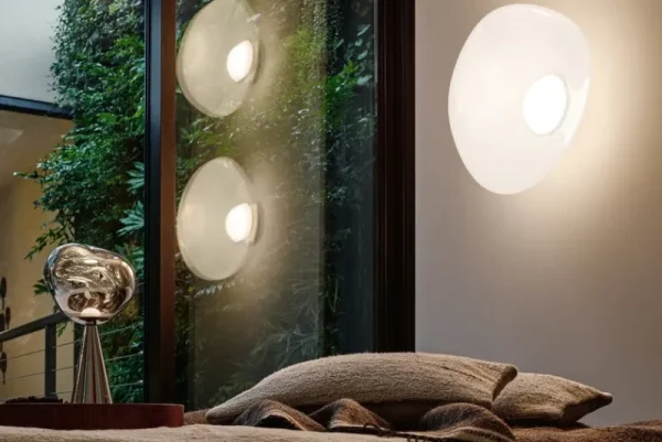 Tekna Wandleuchten-Tom Dixon Melt Surface LED Wandleuchte, Opal - Silber