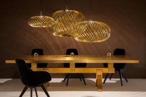 Louis Poulsen Deckenleuchten-Tom Dixon Spring LED-Pendelleuchte, klein, Messing