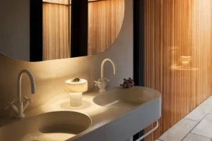 GUBI Tischlampen | Tragbare Lampen-Tom Dixon Stone LED-Tischleuchte, tragbar, weißer Marmor