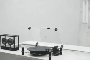 Transparent Unterhaltungselektronik^Turntable, schwarz