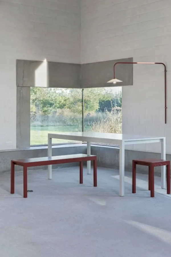 Artek Sitzgelegenheiten-valerie_objects Silent Hocker, Lehmbraun