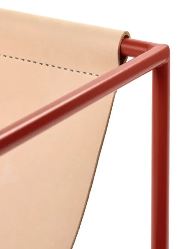 Artek Sitzgelegenheiten-valerie_objects Solo Seat Loungesessel, rot – Leder