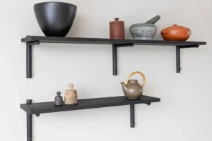 Verso Design Regale-Tikas Wandregal, 24 × 80 cm, Schwarz