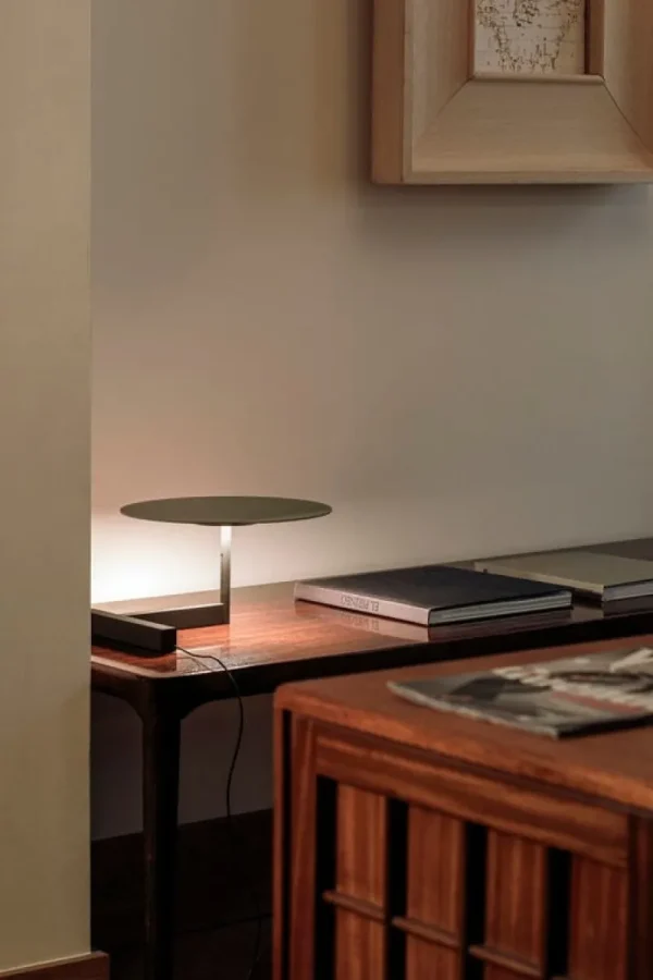 Kartell Tischlampen-Vibia Flat 5965 Tischleuchte, Grau