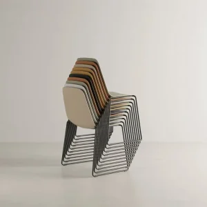 Form & Refine Sitzgelegenheiten-Viccarbe Maarten Stuhl, Kufengestell, Weiß