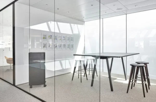 Mattiazzi Sitzgelegenheiten-Vitra Barhocker Tabouret Haut, Eiche dunkel