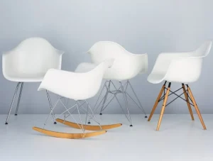 Muuto Sitzgelegenheiten-Vitra Eames DAR Stuhl, weiß/Chrom