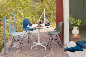 Woud Sitzgelegenheiten-Vitra Eames DSR Stuhl, Kieselgrau - Chrom - Kissen in Grau/Elfenbein