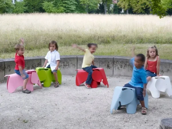 Kinder Vitra Möbel Für Das Kinderzimmer^Eames Elephant, weiß