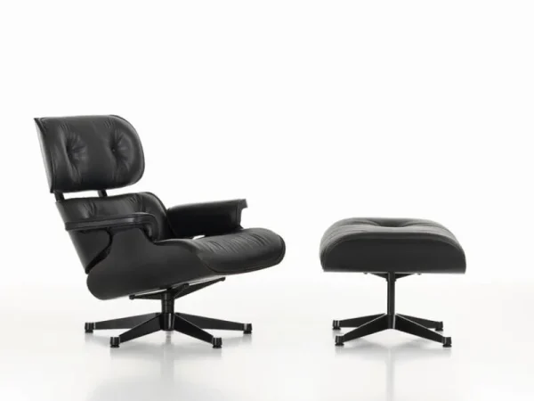 GUBI Sitzgelegenheiten-Vitra Eames Lounge Chair, klass. Größe, Esche schwarz – Leder schwarz