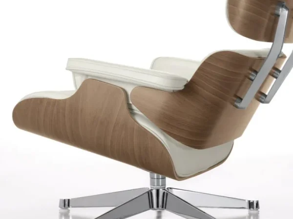 Eero Aarnio Originals Sitzgelegenheiten-Vitra Eames Lounge Chair, neue Größe, weißes Walnuss - Leder weiß