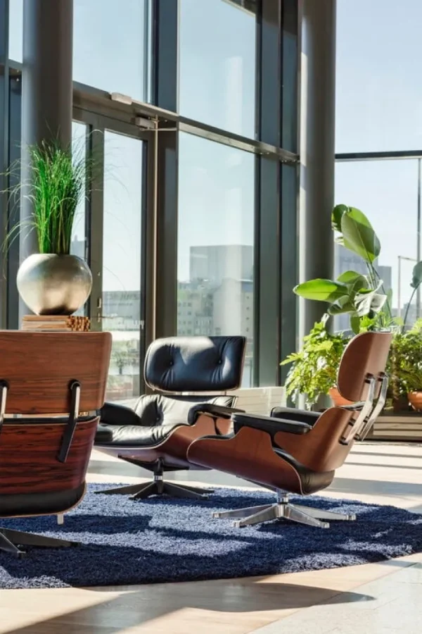 Vitra Sitzgelegenheiten-Eames Lounge Chair&Ottoman, klass. Gr., Palisander - Leder schw.