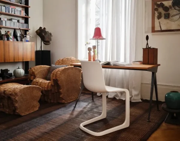 GUBI Sitzgelegenheiten-Vitra EVO-C Stuhl, Elfenbeinfarben