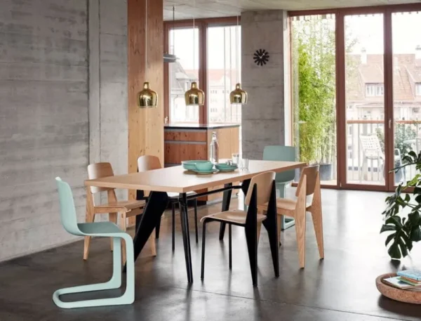 OX Denmarq Sitzgelegenheiten-Vitra Standard Chair, Tiefschwarz – Eiche