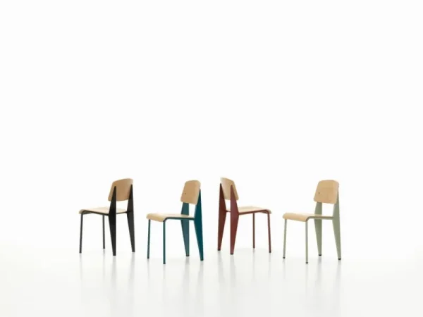 OX Denmarq Sitzgelegenheiten-Vitra Standard Chair, Tiefschwarz – Eiche