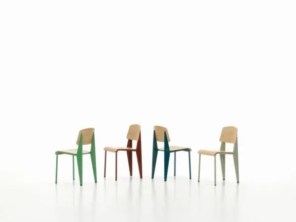 Normann Copenhagen Sitzgelegenheiten-Vitra Standard Stuhl, Japanese red – Eiche