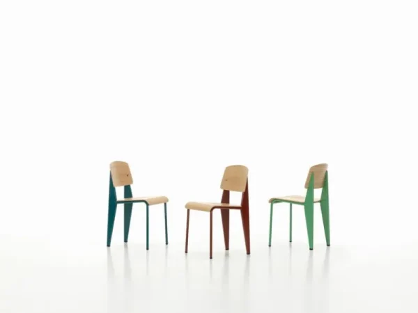 Normann Copenhagen Sitzgelegenheiten-Vitra Standard Stuhl, Japanese red – Eiche