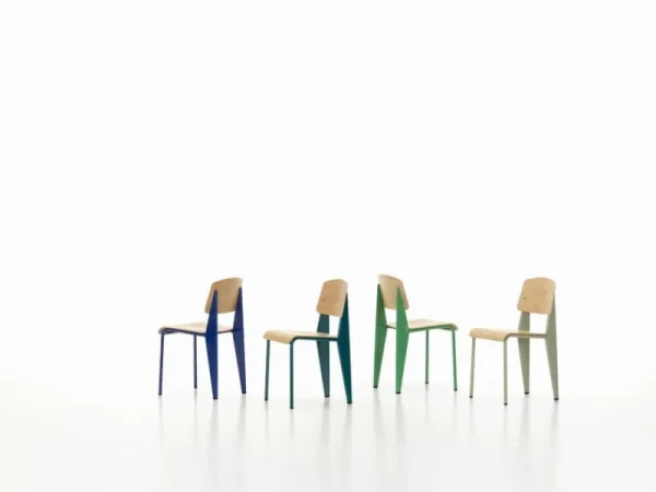 NORR11 Sitzgelegenheiten-Vitra Standard Stuhl, Prouvé Bleu Marcoule - Eiche
