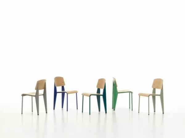 NORR11 Sitzgelegenheiten-Vitra Standard Stuhl, Prouvé Bleu Marcoule - Eiche