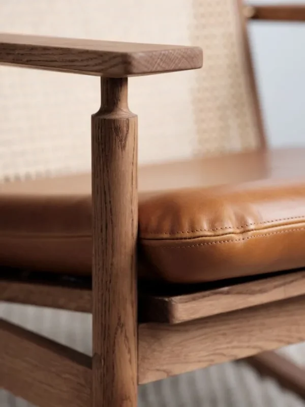 HAY Sitzgelegenheiten-Warm Nordic Swing Schaukelstuhl, Teakholz - cognacbraunes Silk-Leder