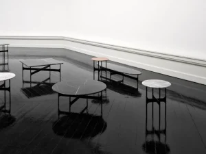 HAY Tische-Wendelbo Floema Couchtisch, klein, Schwarz - Walnuss