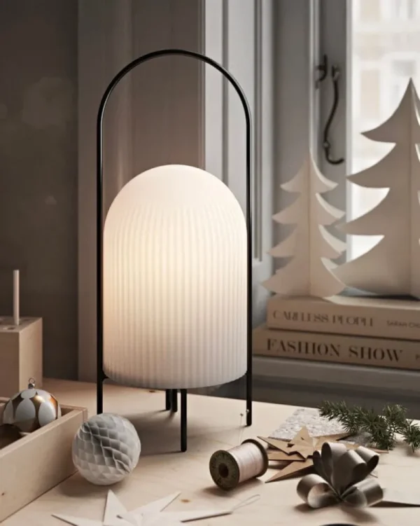 Audo Copenhagen Tischlampen-Woud Ghost Tischlampe