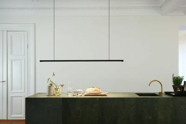 AGO Deckenleuchten-Wästberg w181 Linier Pendelleuchte, 2700 K, dimmbar, Schwarz