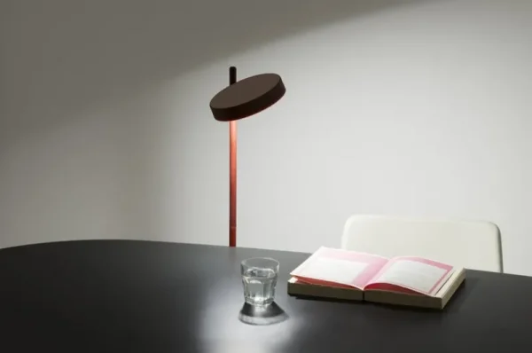 Vitra Stehleuchten-Wästberg w182 Pastille f2 Stehleuchte, Oxidrot
