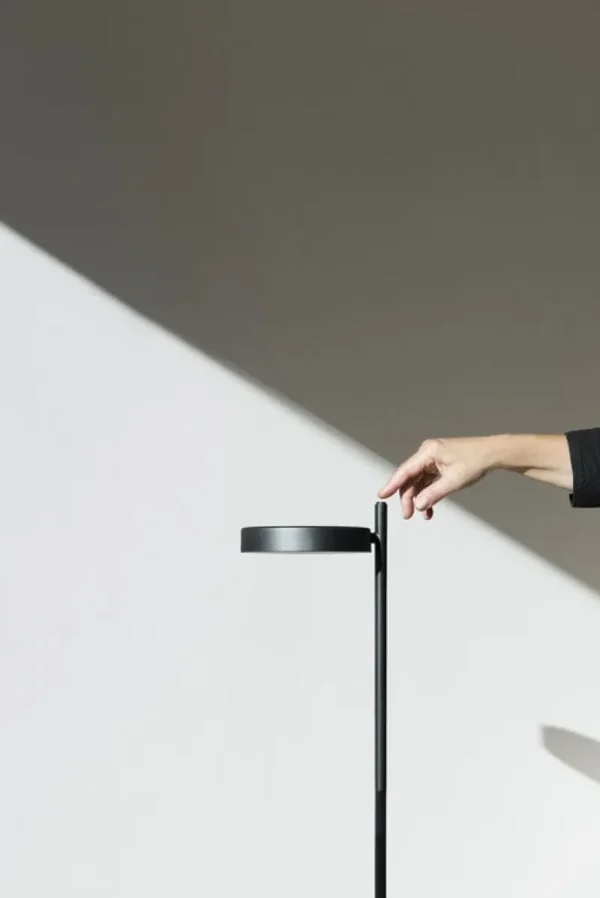 Vitra Stehleuchten-Wästberg w182 Pastille f2 Stehleuchte, Oxidrot