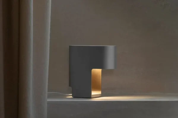 Oluce Tischlampen-Wästberg w223 Pawson Tischleuchte, Aluminium